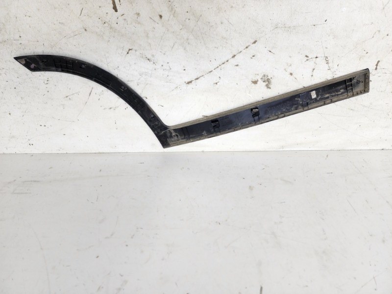 Накладка двери задней левой