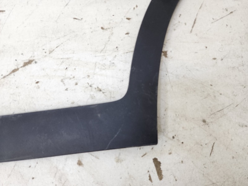 Накладка двери задней левой