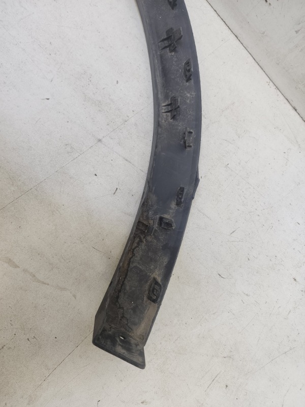 Накладка заднего крыла правого