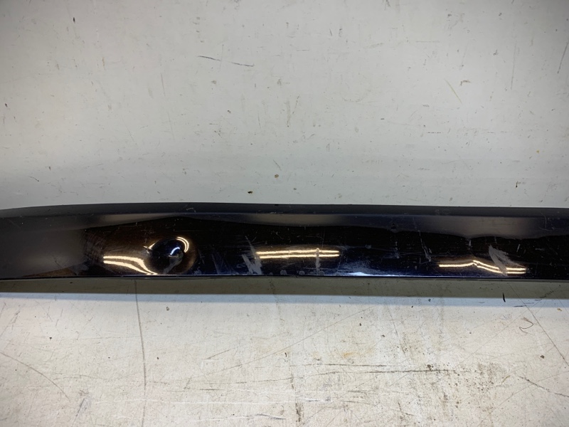 Накладка крышки багажника