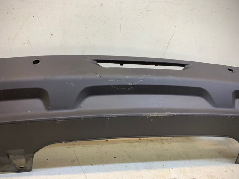 Спойлер заднего бампера