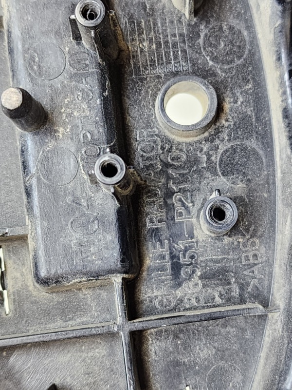 Решетка радиатора