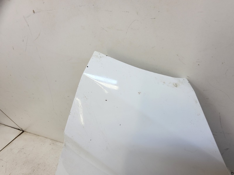 Крыло переднее правое