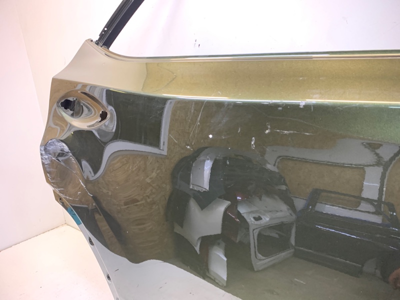 Дверь задняя правая