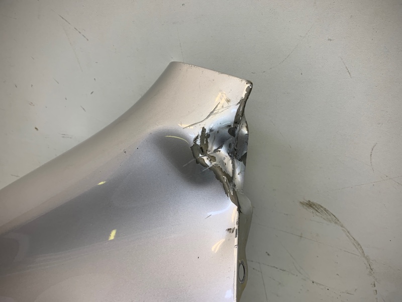 Крыло переднее левое