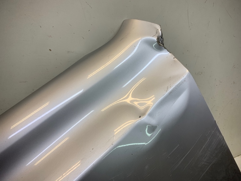 Крыло переднее левое