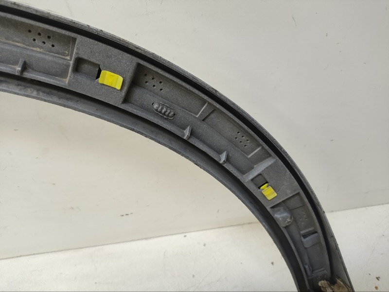 Накладка заднего крыла левого