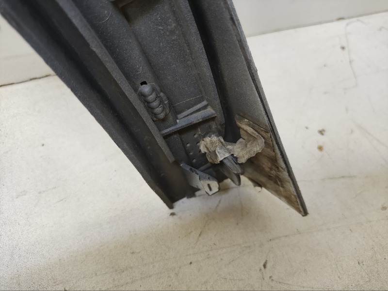 Накладка заднего крыла левого