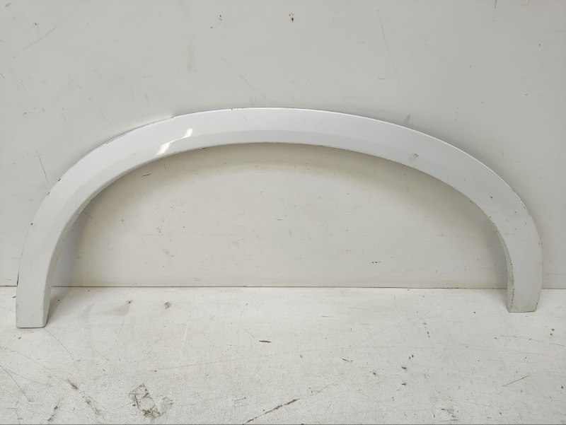 Накладка заднего крыла левого