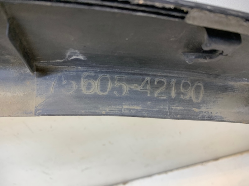 Накладка заднего крыла правого