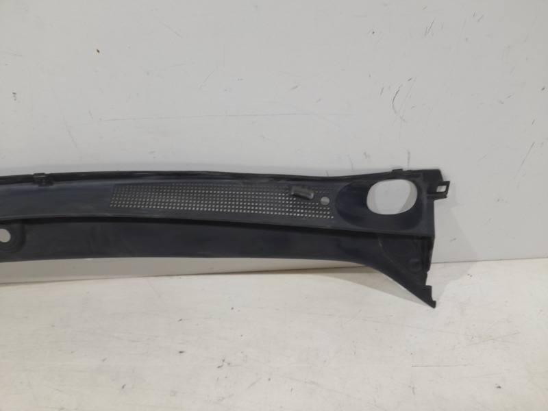 Решетка стеклоочистителей (Жабо)