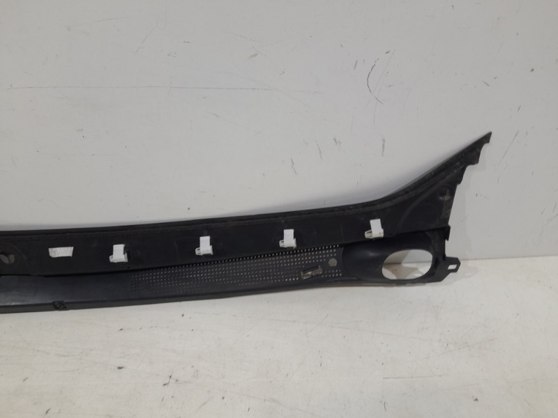 Решетка стеклоочистителей (Жабо)