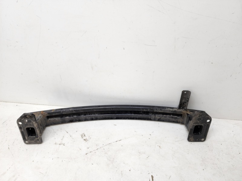 Усилитель переднего бампера