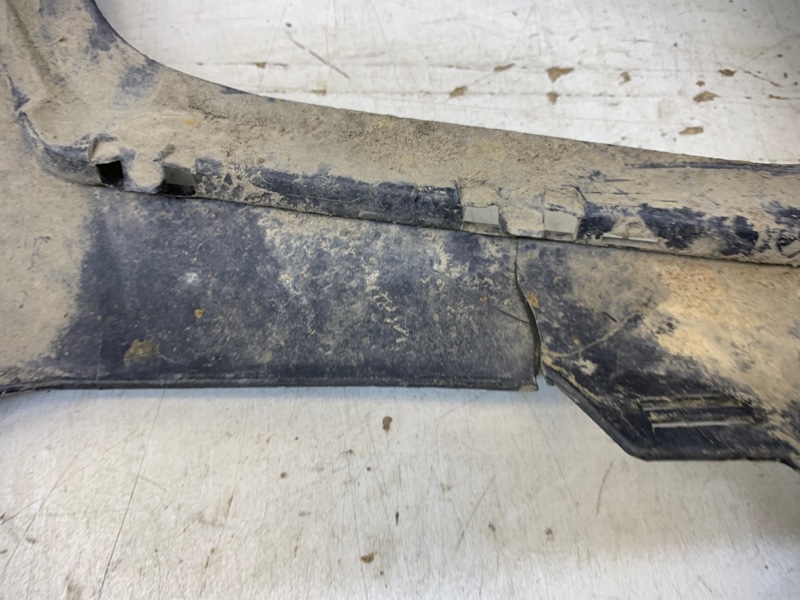 Спойлер заднего бампера