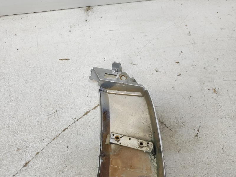 Молдинг переднего бампера правый