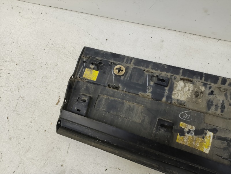 Накладка двери задней правой