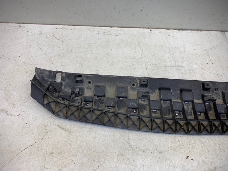 Пыльник двигателя