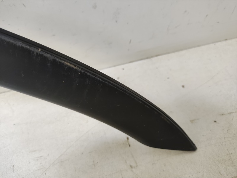Накладка заднего крыла левого