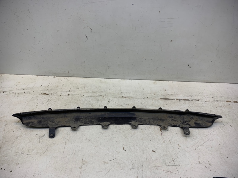 Спойлер заднего бампера