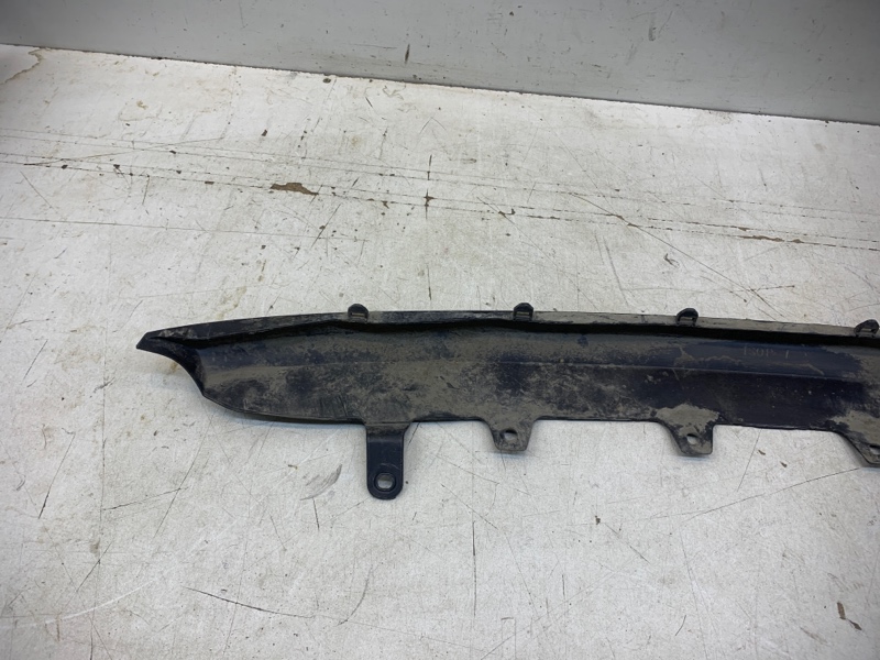 Спойлер заднего бампера