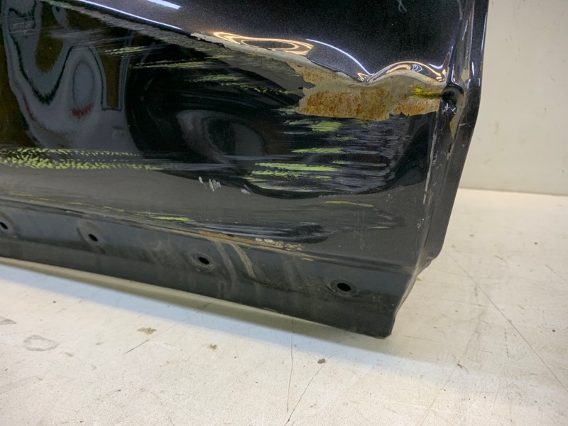 Дверь задняя правая