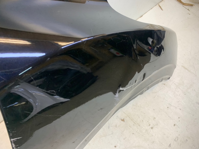 Крыло переднее правое