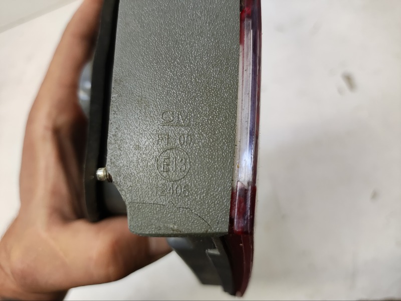 Фонарь задний левый