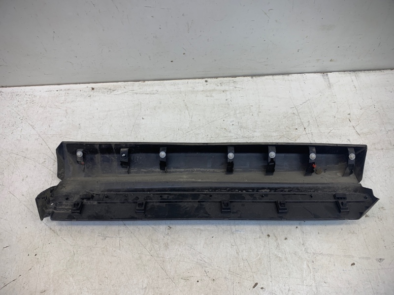 Накладка двери задней левой