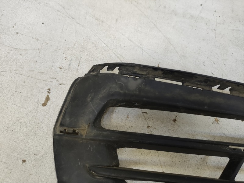 Решетка в бампер левая