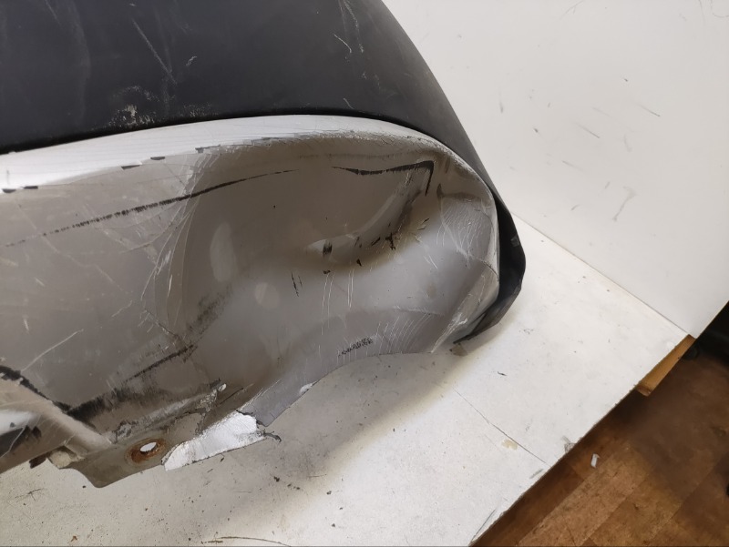 Бампер задний