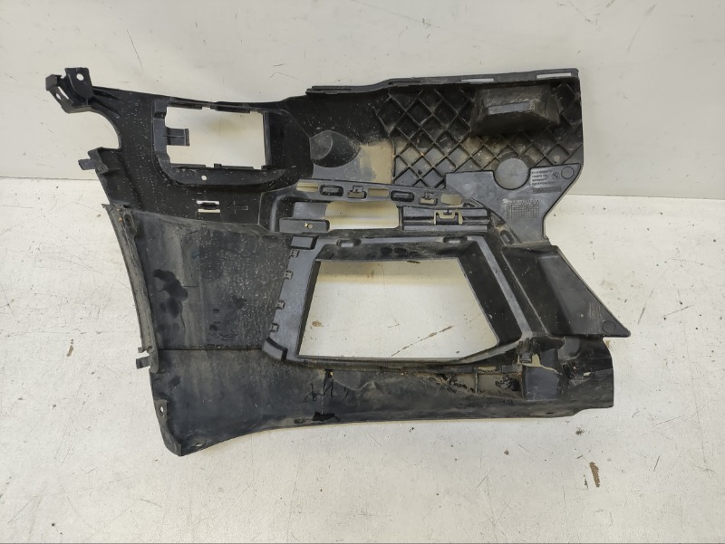 Кронштейн фары противотуманной левой