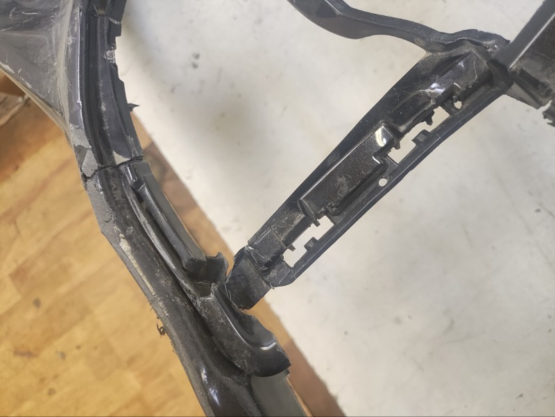 Бампер передний