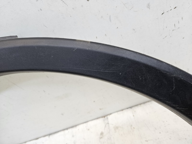 Накладка заднего крыла левого