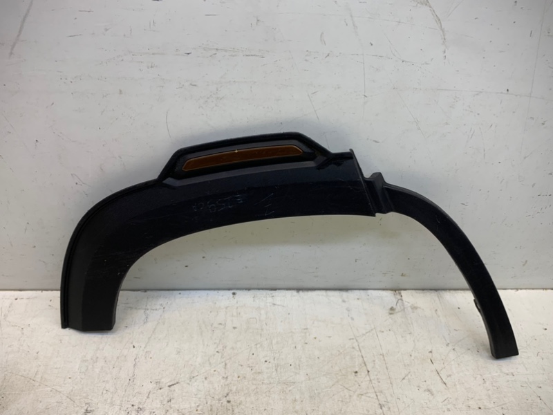 Накладка заднего крыла правого