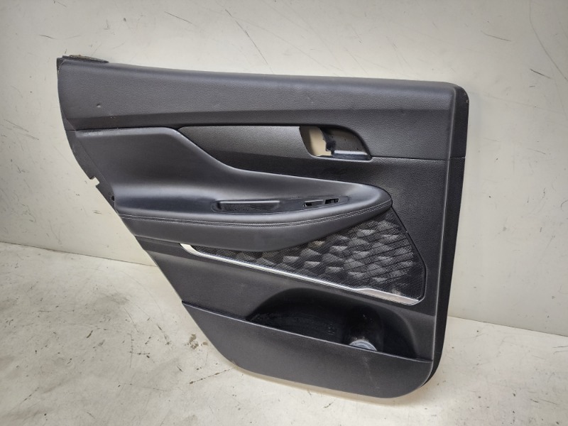 Обшивка двери