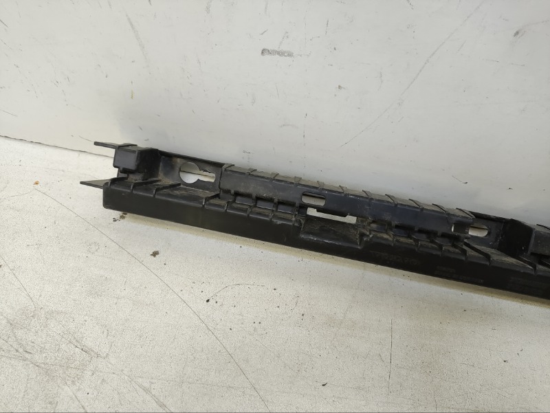 Накладка на подножку