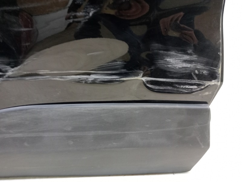 Дверь задняя правая