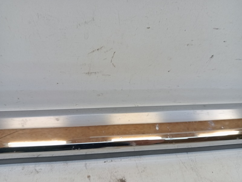 Молдинг двери