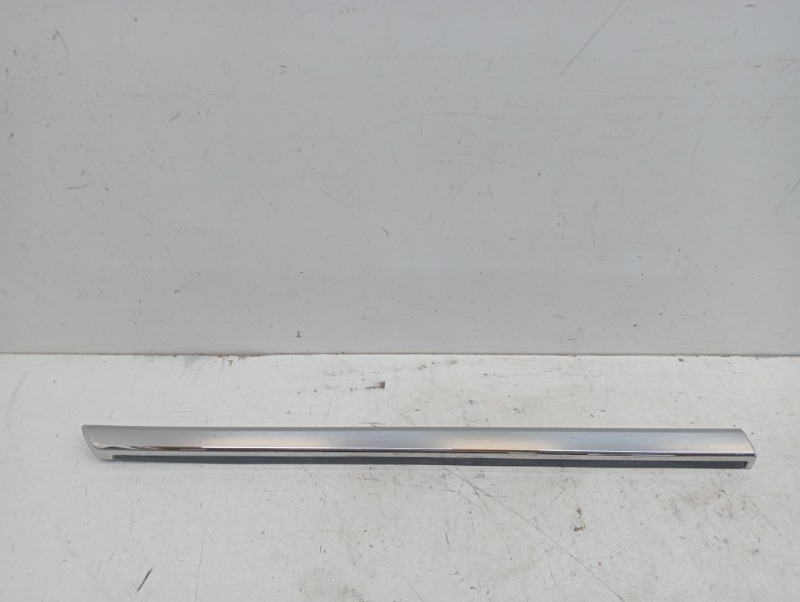 Молдинг двери