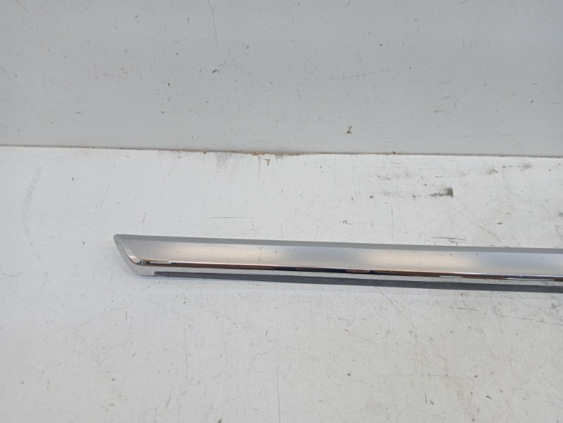 Молдинг двери