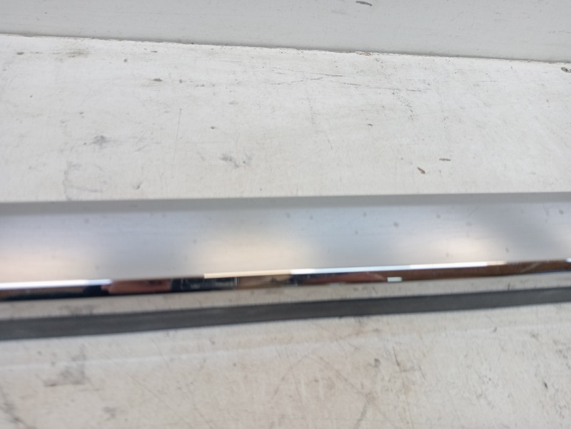 Молдинг двери