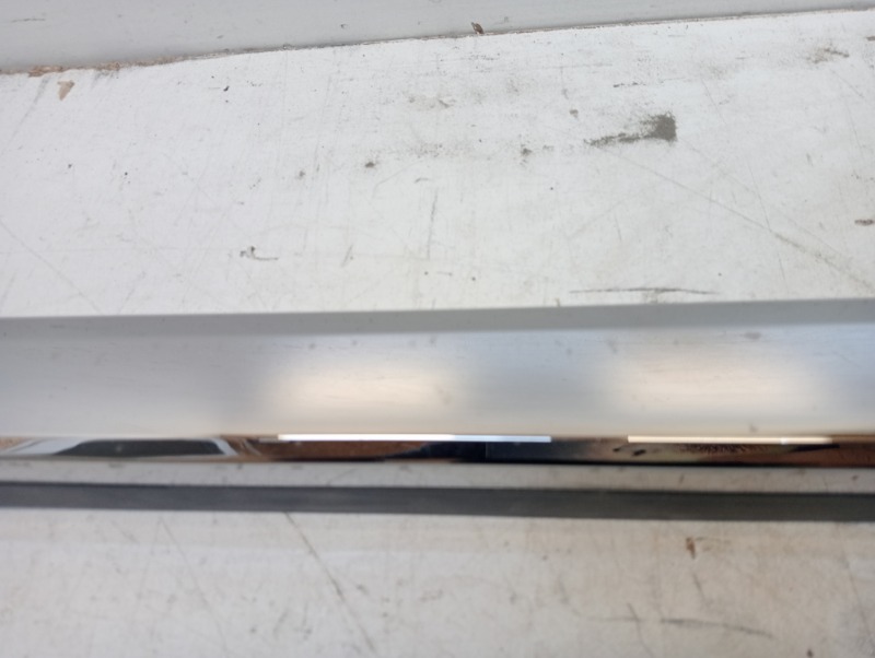 Молдинг двери