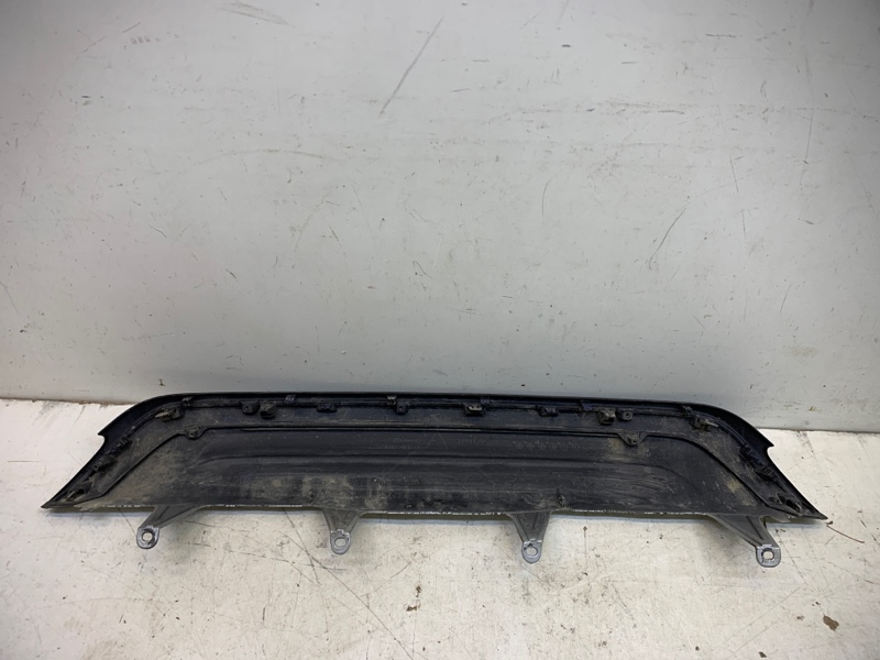 Спойлер заднего бампера