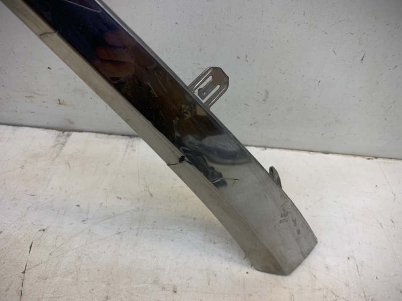 Накладка на решетку радиатора