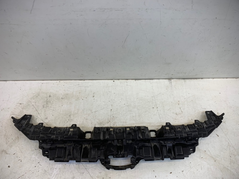 Кронштейн решетки радиатора