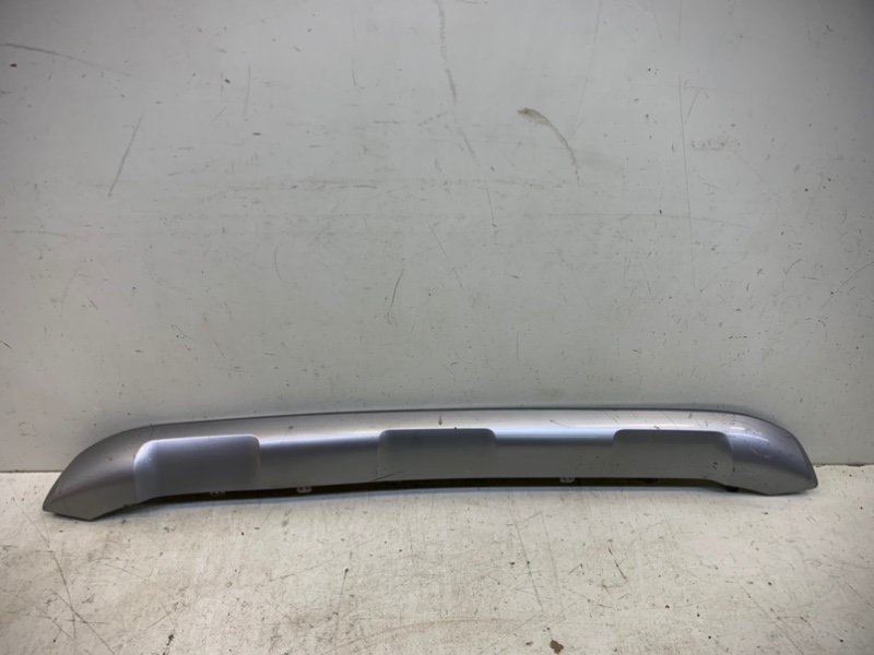 Накладка переднего бампера