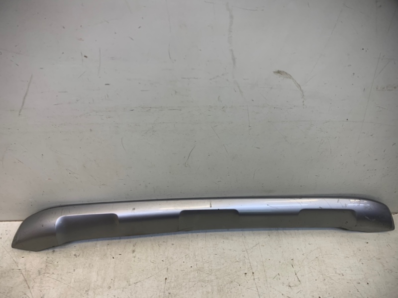 Накладка переднего бампера