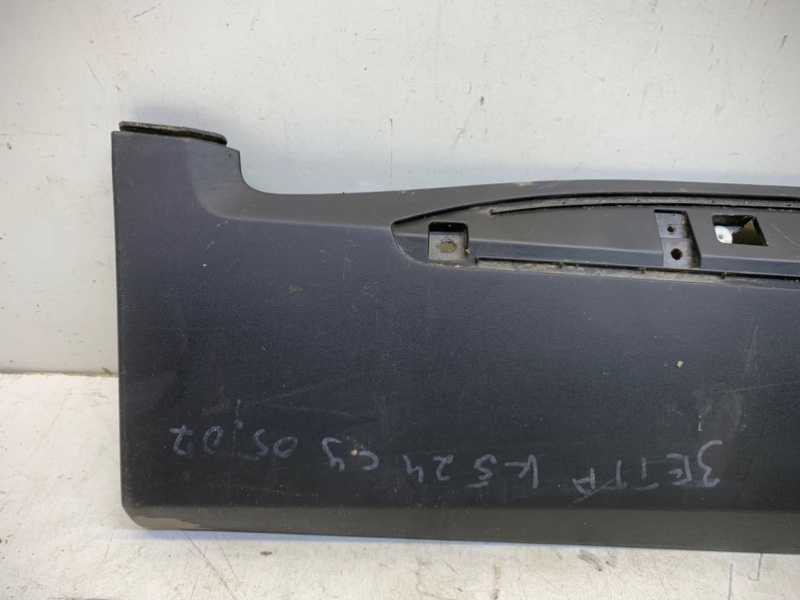 Накладка двери задней правой