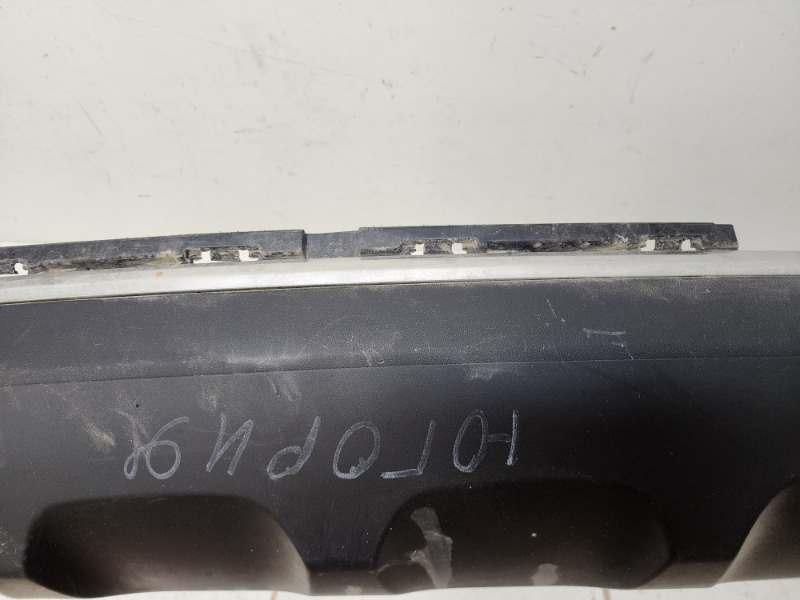 Спойлер заднего бампера