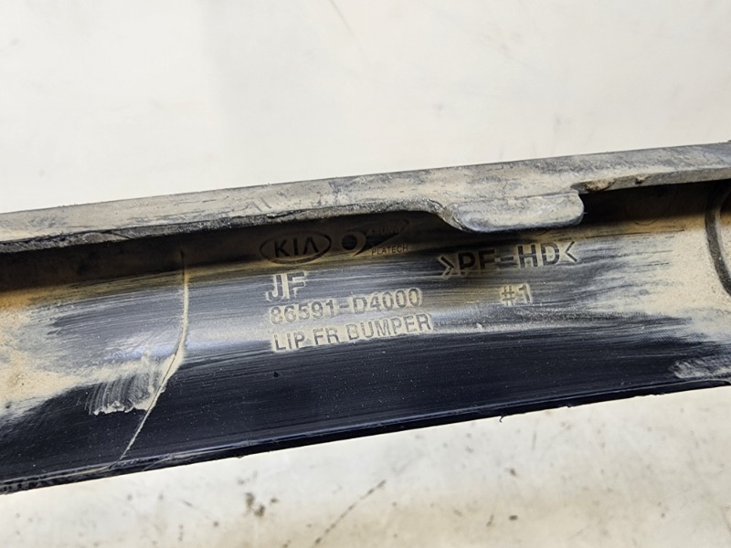 Спойлер переднего бампера